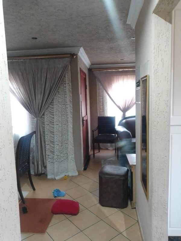 3 Bedroom Property for Sale in Protea Glen Gauteng