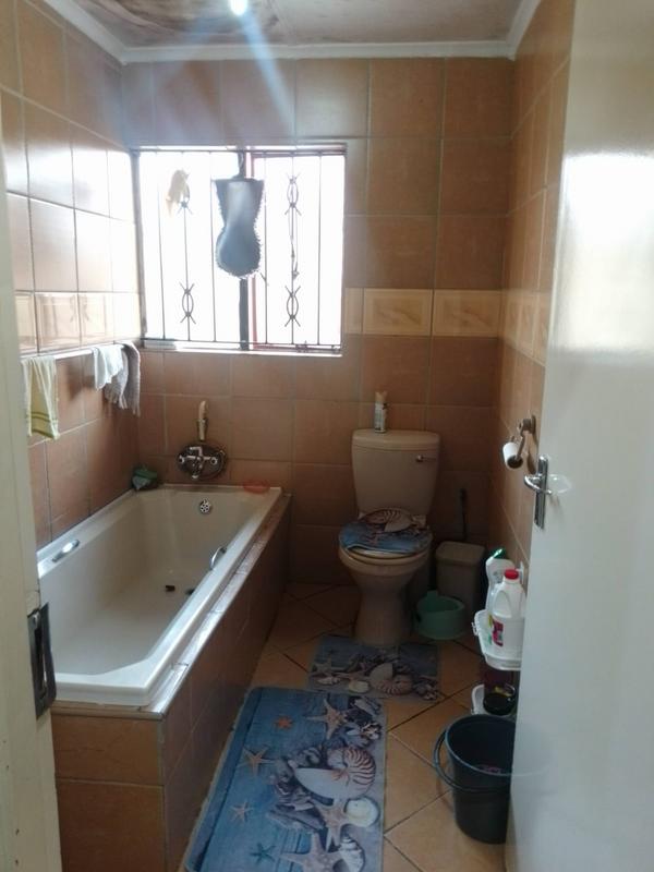 3 Bedroom Property for Sale in Protea Glen Gauteng