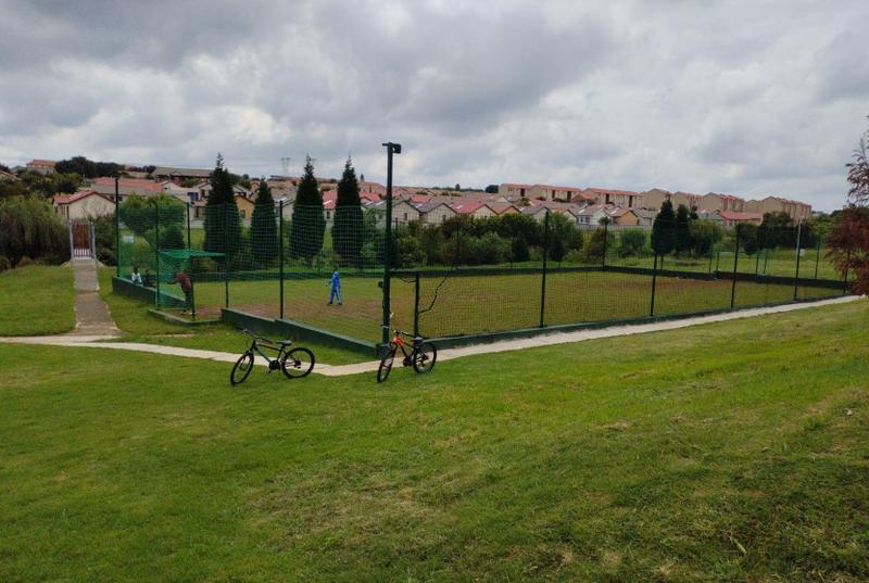 2 Bedroom Property for Sale in Kosmosdal Gauteng