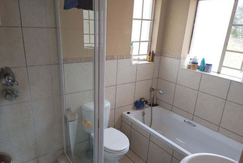 2 Bedroom Property for Sale in Kosmosdal Gauteng