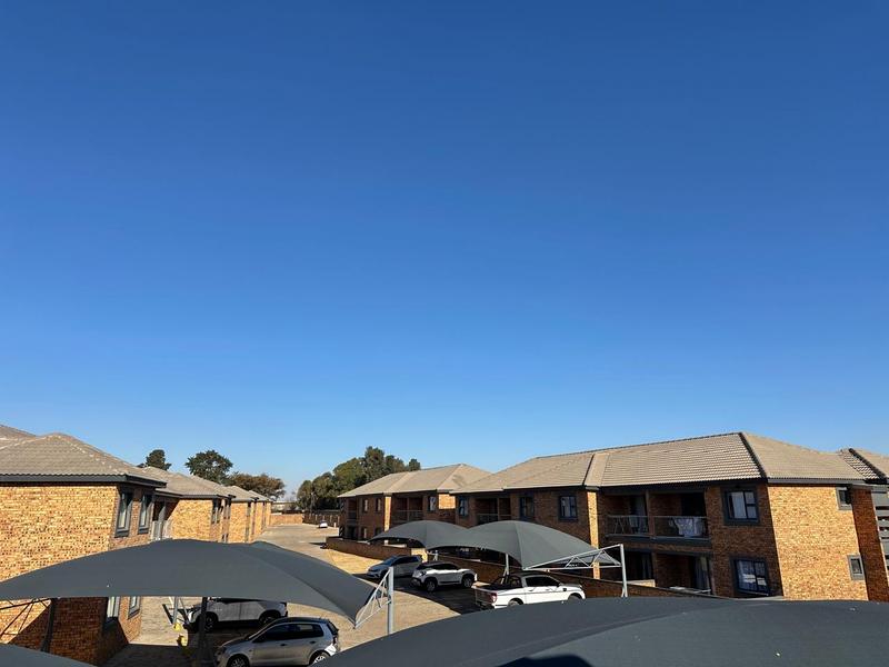 To Let 3 Bedroom Property for Rent in Cloverdene Gauteng