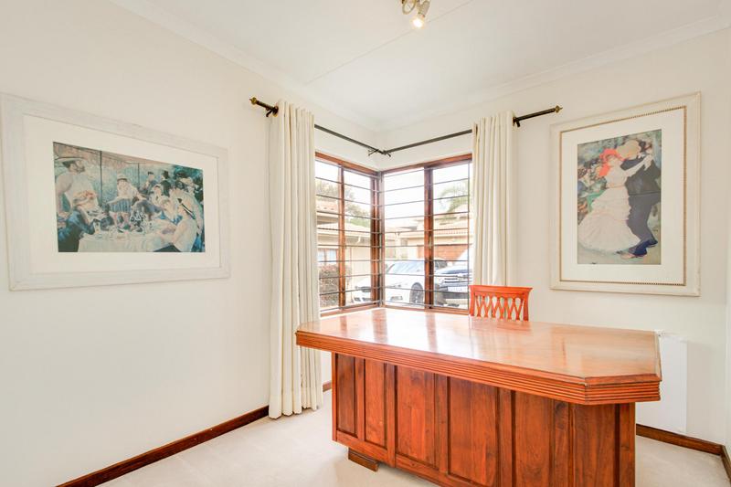 To Let 2 Bedroom Property for Rent in Rivonia Gauteng