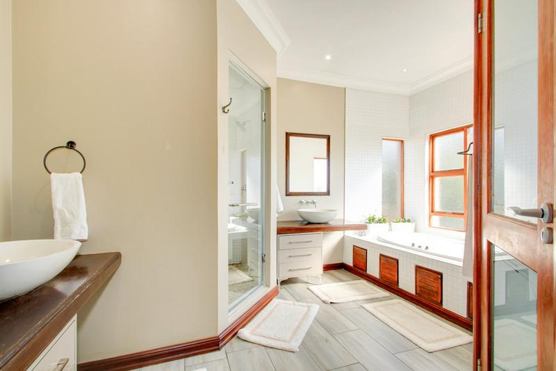 To Let 5 Bedroom Property for Rent in Dainfern Valley Gauteng