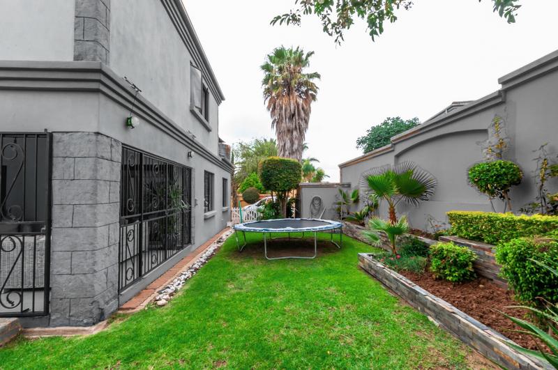 4 Bedroom Property for Sale in Fourways Gauteng