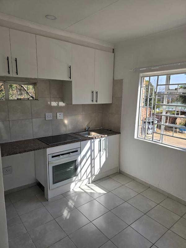 To Let 1 Bedroom Property for Rent in Ferndale Gauteng