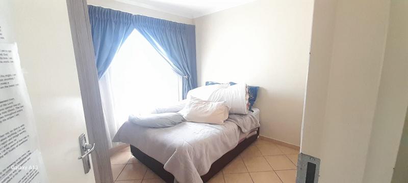 To Let 2 Bedroom Property for Rent in Crystal Park Gauteng