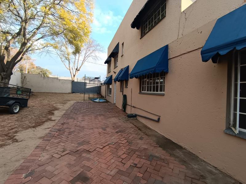 To Let 4 Bedroom Property for Rent in Bramley Gauteng