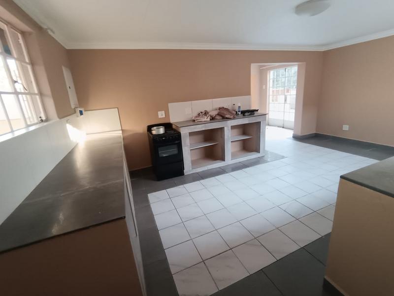 To Let 4 Bedroom Property for Rent in Bramley Gauteng