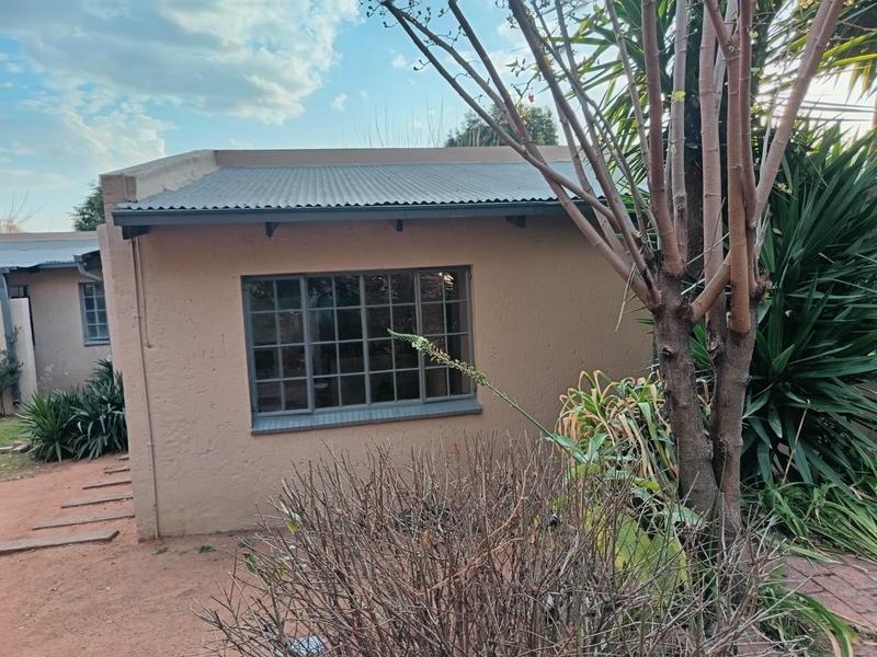 To Let 3 Bedroom Property for Rent in Bramley Gauteng