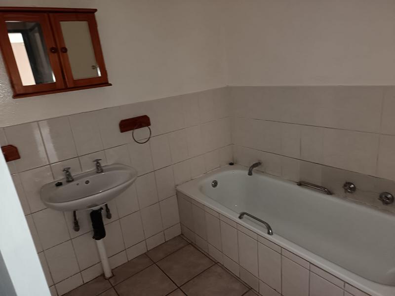 To Let 3 Bedroom Property for Rent in Bramley Gauteng