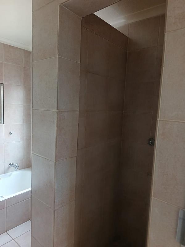 To Let 3 Bedroom Property for Rent in Bramley Gauteng