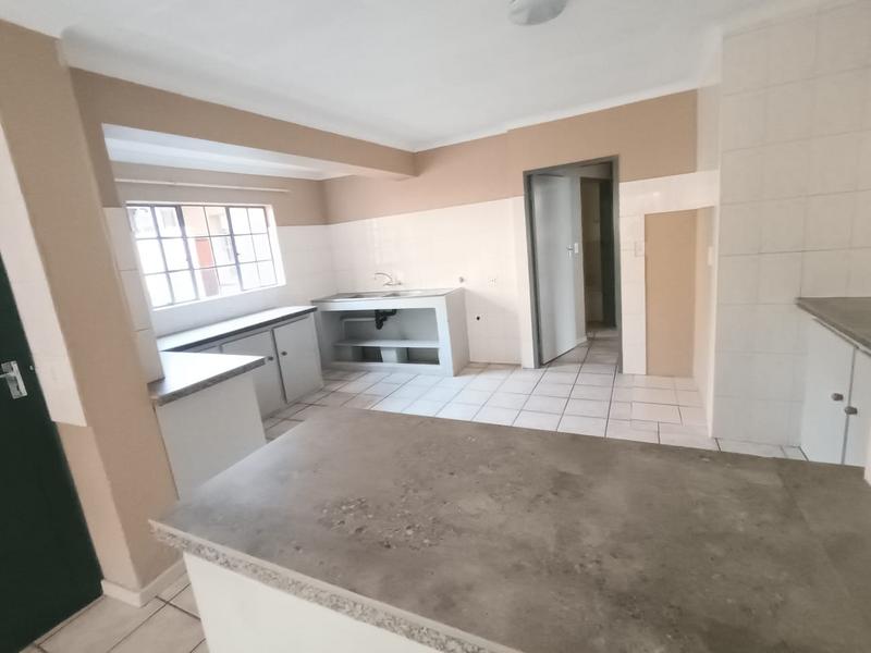 To Let 3 Bedroom Property for Rent in Bramley Gauteng