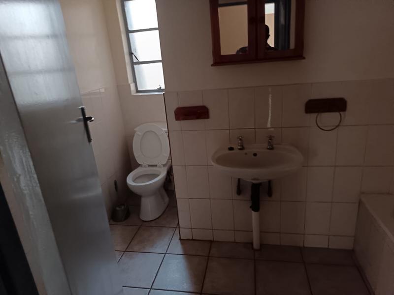 To Let 3 Bedroom Property for Rent in Bramley Gauteng
