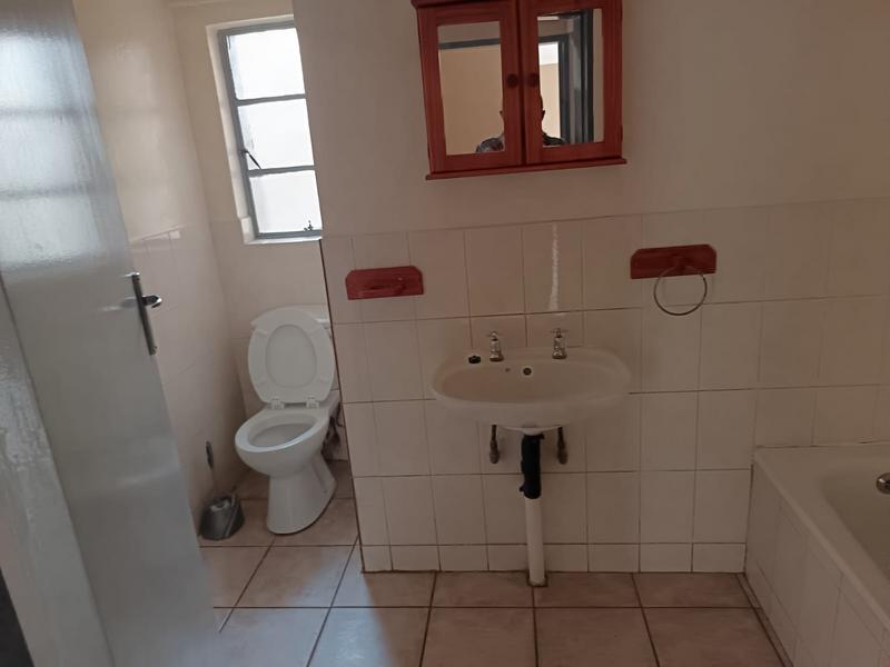 To Let 3 Bedroom Property for Rent in Bramley Gauteng