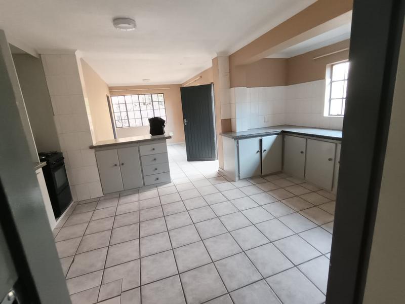 To Let 3 Bedroom Property for Rent in Bramley Gauteng