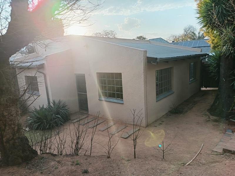To Let 3 Bedroom Property for Rent in Bramley Gauteng