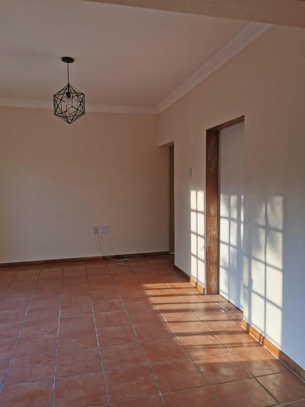 To Let 1 Bedroom Property for Rent in Glen Austin Gauteng