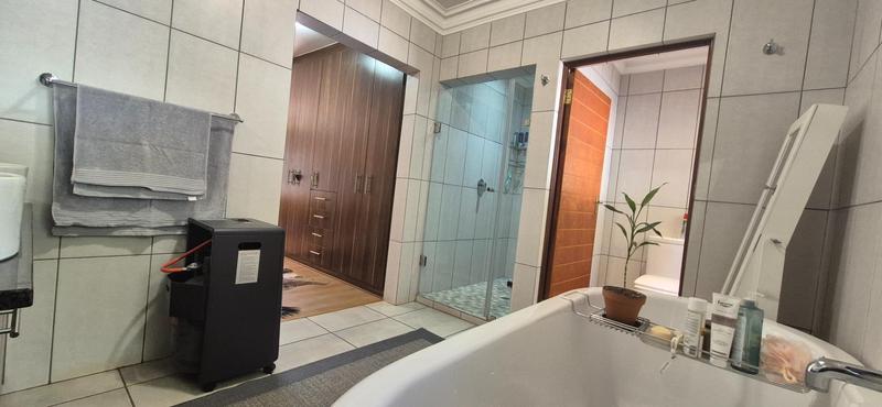 3 Bedroom Property for Sale in Midlands Estate Gauteng