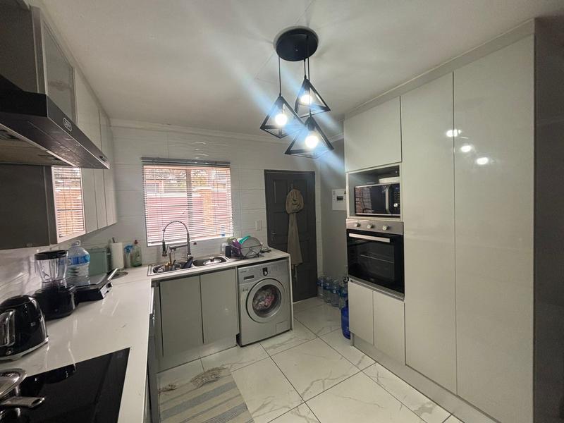 2 Bedroom Property for Sale in Newlands Gauteng