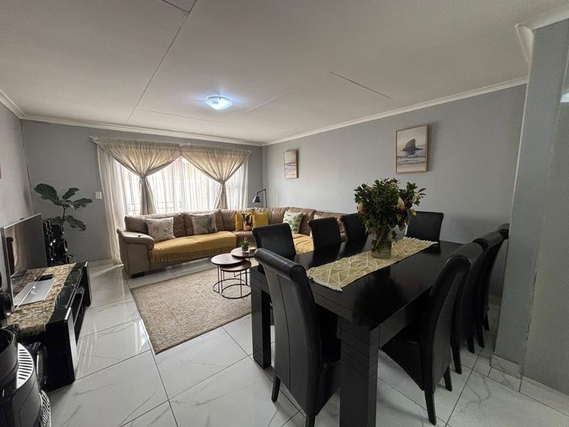 2 Bedroom Property for Sale in Newlands Gauteng