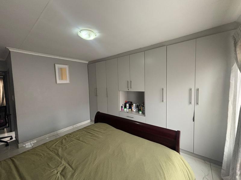 2 Bedroom Property for Sale in Newlands Gauteng