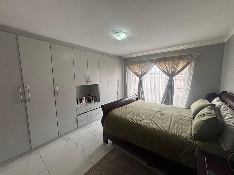 2 Bedroom Property for Sale in Newlands Gauteng
