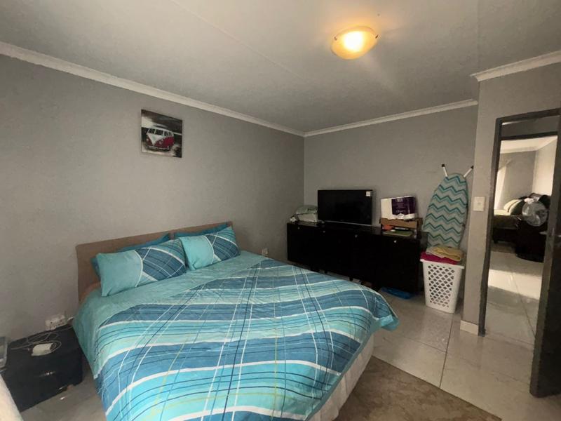 2 Bedroom Property for Sale in Newlands Gauteng