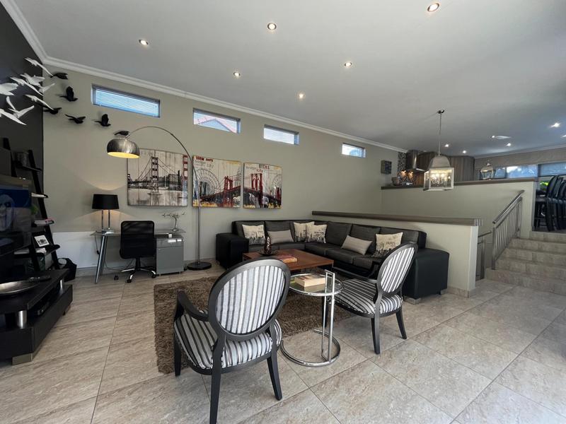 To Let 2 Bedroom Property for Rent in Waterkloof Ridge Gauteng