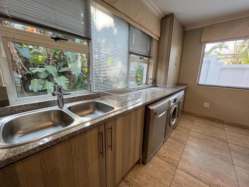 To Let 2 Bedroom Property for Rent in Waterkloof Ridge Gauteng
