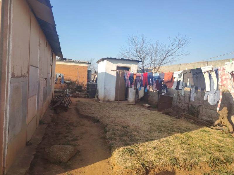 1 Bedroom Property for Sale in Etwatwa Gauteng