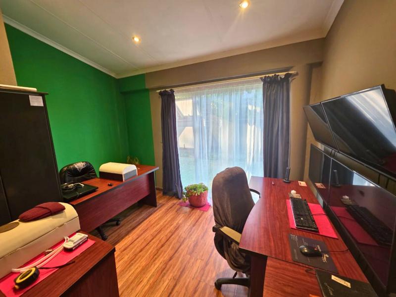 4 Bedroom Property for Sale in Blue Gill Estate Gauteng