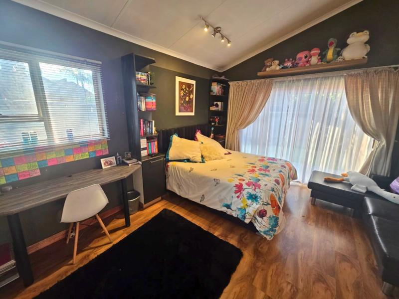 4 Bedroom Property for Sale in Blue Gill Estate Gauteng