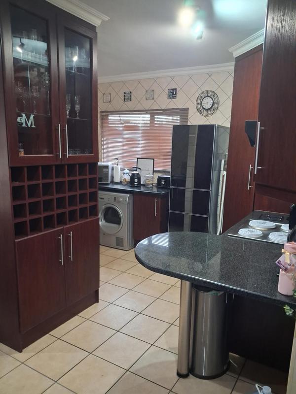 To Let 2 Bedroom Property for Rent in Willow Glen Gauteng