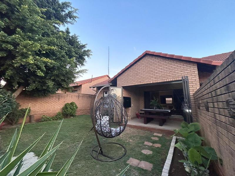 To Let 2 Bedroom Property for Rent in Willow Glen Gauteng