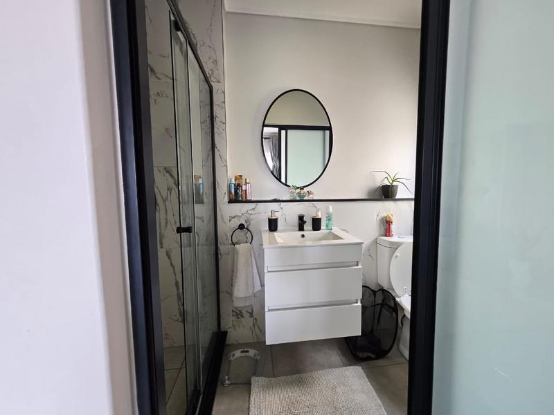 To Let 1 Bedroom Property for Rent in Waterfall Gauteng