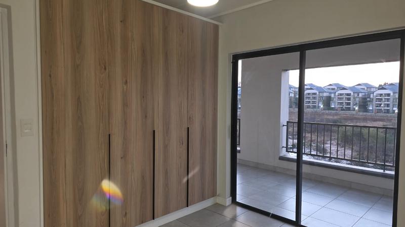 To Let 1 Bedroom Property for Rent in Waterfall Gauteng