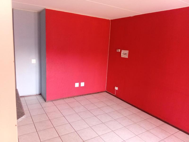 2 Bedroom Property for Sale in Comet Gauteng