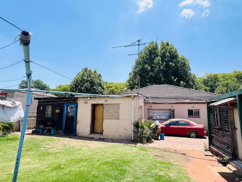 16 Bedroom Property for Sale in Brenthurst Gauteng