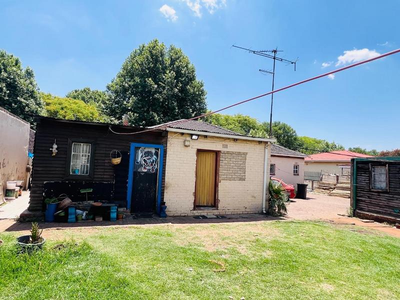 16 Bedroom Property for Sale in Brenthurst Gauteng