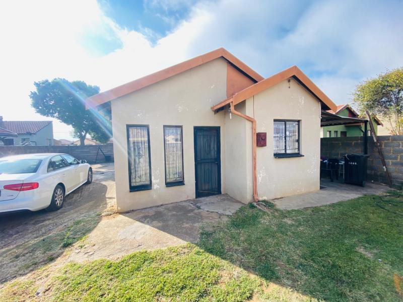 2 Bedroom Property for Sale in Buhle Park Gauteng