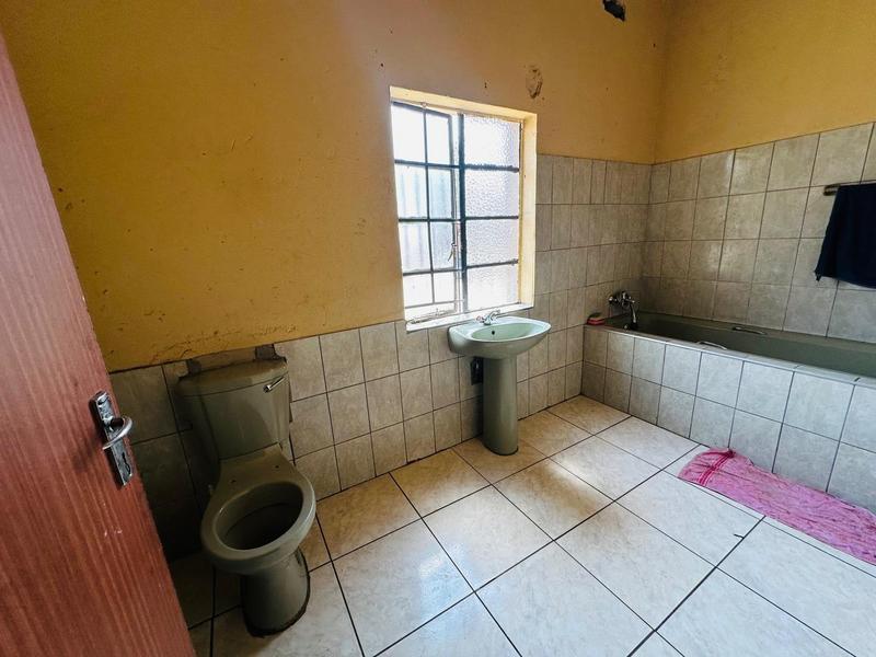 14 Bedroom Property for Sale in Delville Gauteng