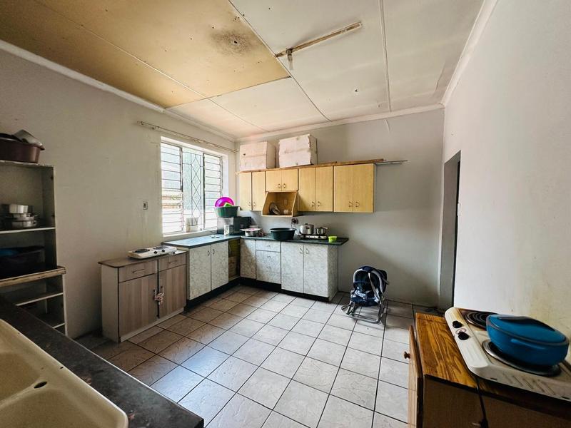 11 Bedroom Property for Sale in Delville Gauteng
