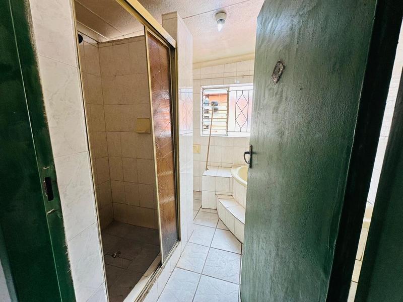 11 Bedroom Property for Sale in Delville Gauteng