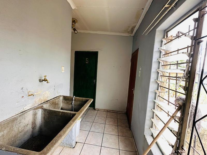 11 Bedroom Property for Sale in Delville Gauteng