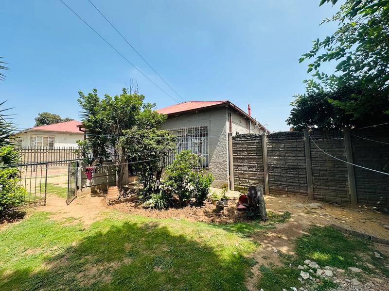 9 Bedroom Property for Sale in Delville Gauteng