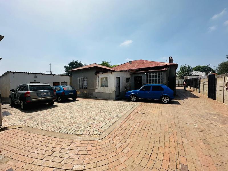 9 Bedroom Property for Sale in Delville Gauteng