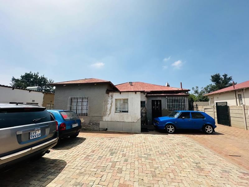 9 Bedroom Property for Sale in Delville Gauteng