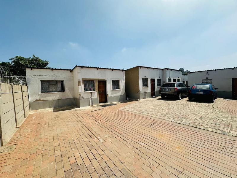 9 Bedroom Property for Sale in Delville Gauteng