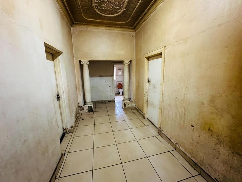 7 Bedroom Property for Sale in Delville Gauteng