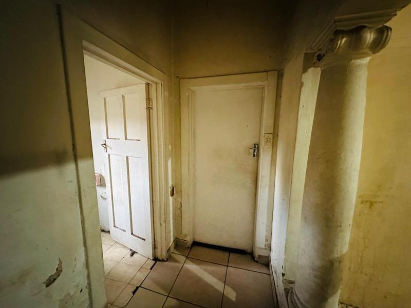7 Bedroom Property for Sale in Delville Gauteng